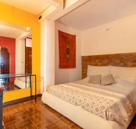 - Porto