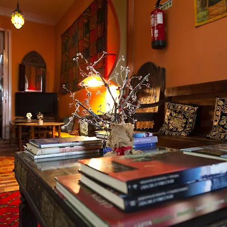 - فندق مبيت وإفطار 2*