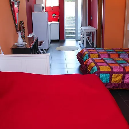- Bed & Breakfast