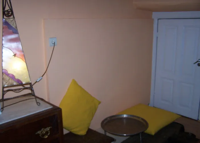 - Bed & Breakfast Oporto