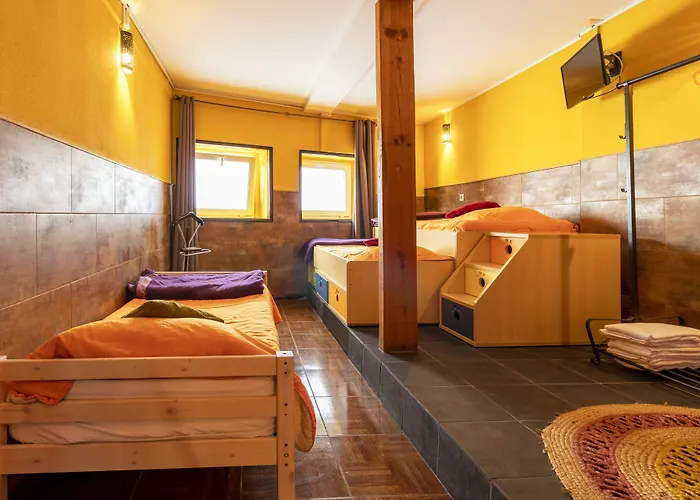 - Bed & Breakfast Oporto