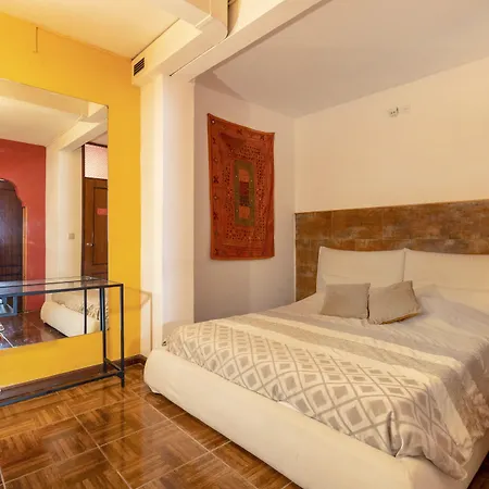 Oda ve Kahvaltı - Porto