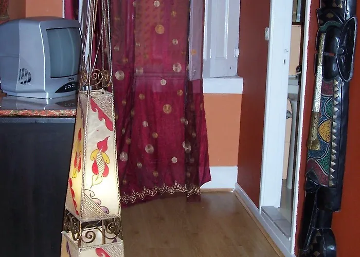 - Oda ve Kahvaltı Porto